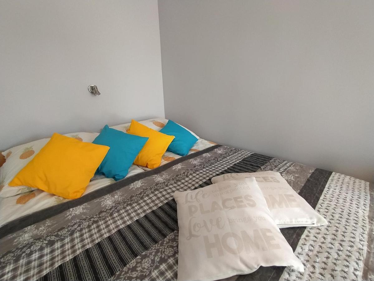 Moris 2 Pokoje Goscinne Leba Bagian luar foto