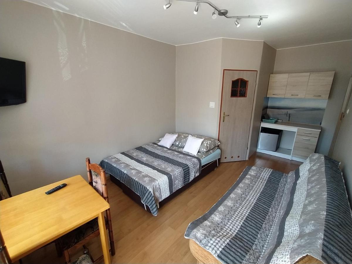 Moris 2 Pokoje Goscinne Leba Bagian luar foto