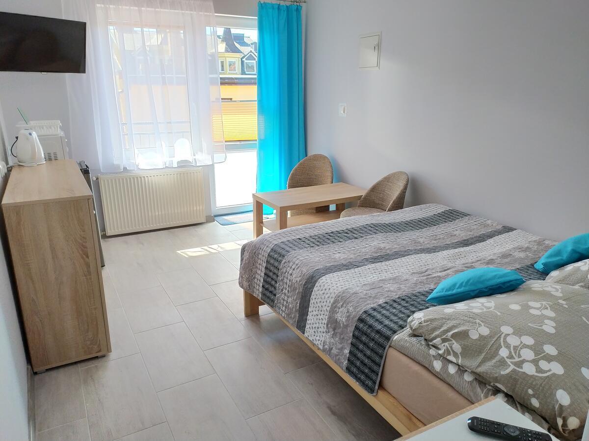 Moris 2 Pokoje Goscinne Leba Bagian luar foto